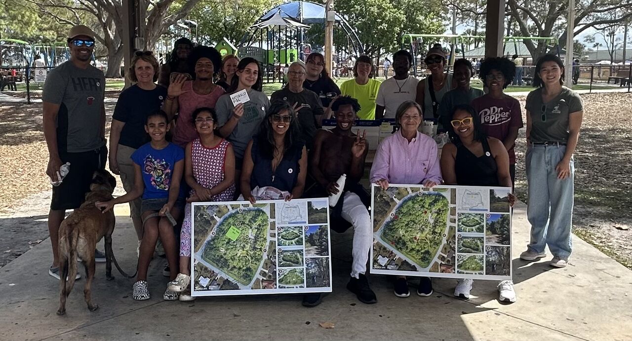 Port-St-Lucie-residents-with-Nikki-Zheng-far-right-and-park-plans
