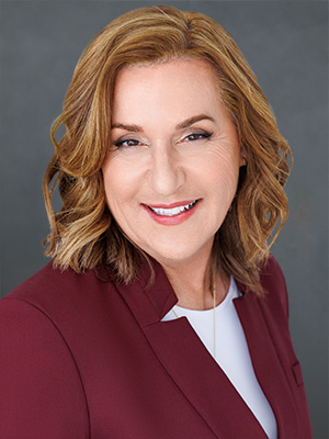 Mayor Lisa Gillmor
